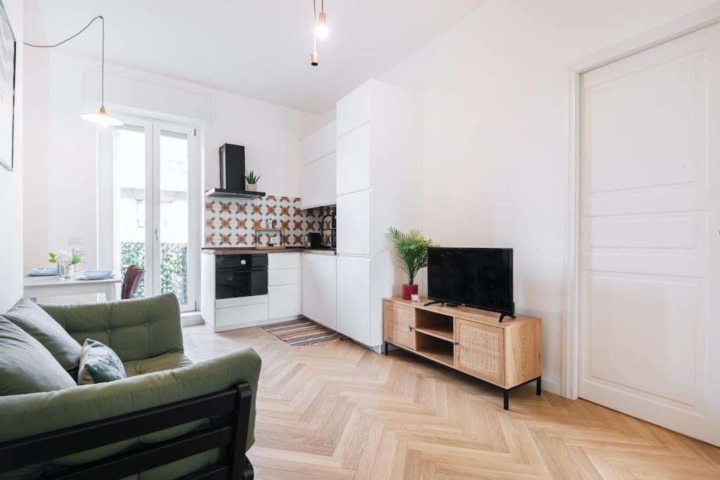 Easylife - Apartment With Balcony Near Navigli ميلان المظهر الخارجي الصورة