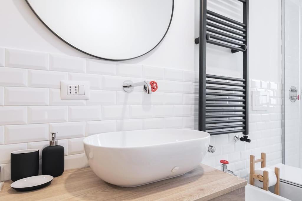 Easylife - Apartment With Balcony Near Navigli ميلان المظهر الخارجي الصورة