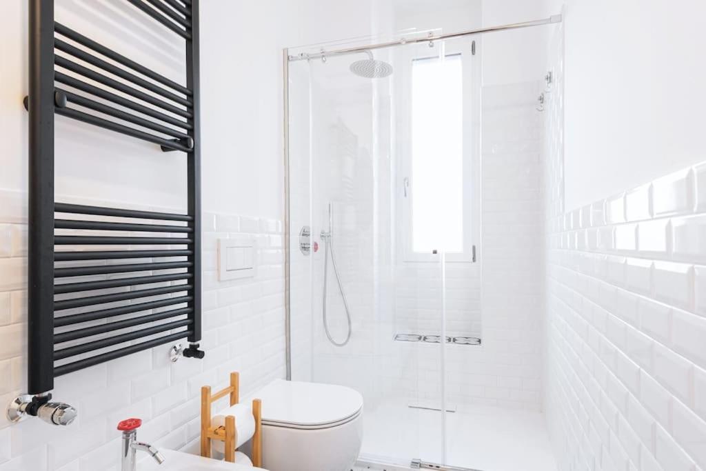 Easylife - Apartment With Balcony Near Navigli ميلان المظهر الخارجي الصورة
